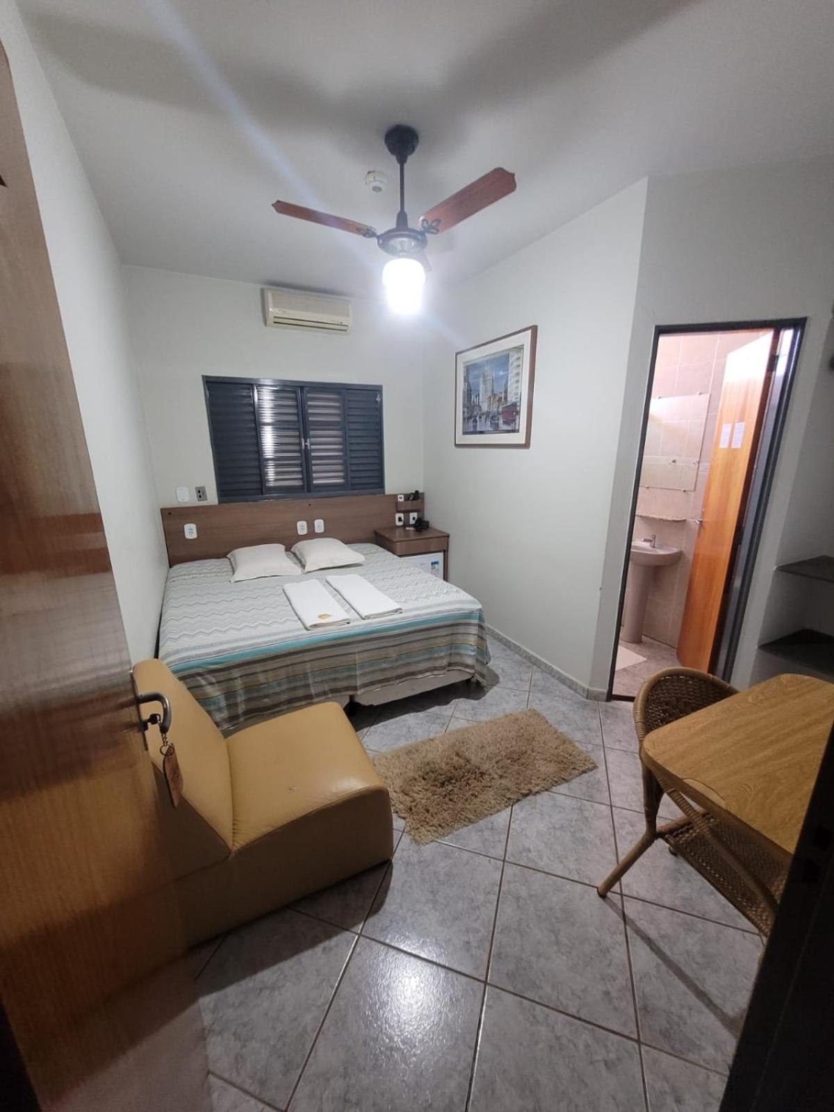 Hotel Graunas เซาการ์โลส ภายนอก รูปภาพ